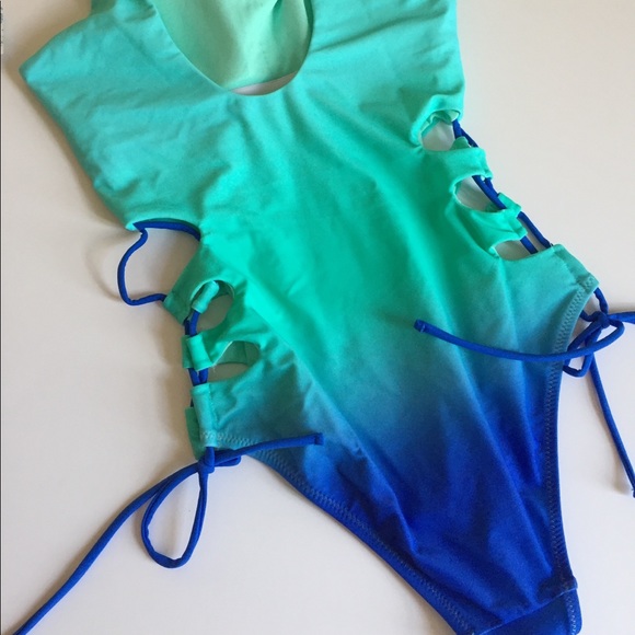 Alter’d State Swimsuit “Mermaid at 🧜🏻‍♀️ 💗” - Picture 5 of 6